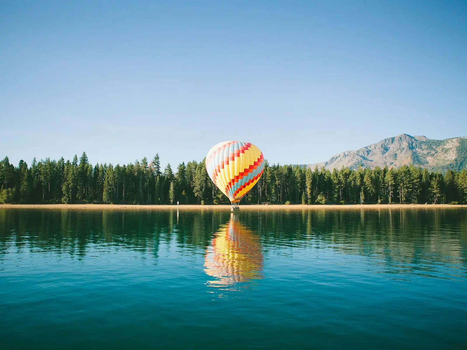 Hot air balloon on a lake jigsaw puzzle