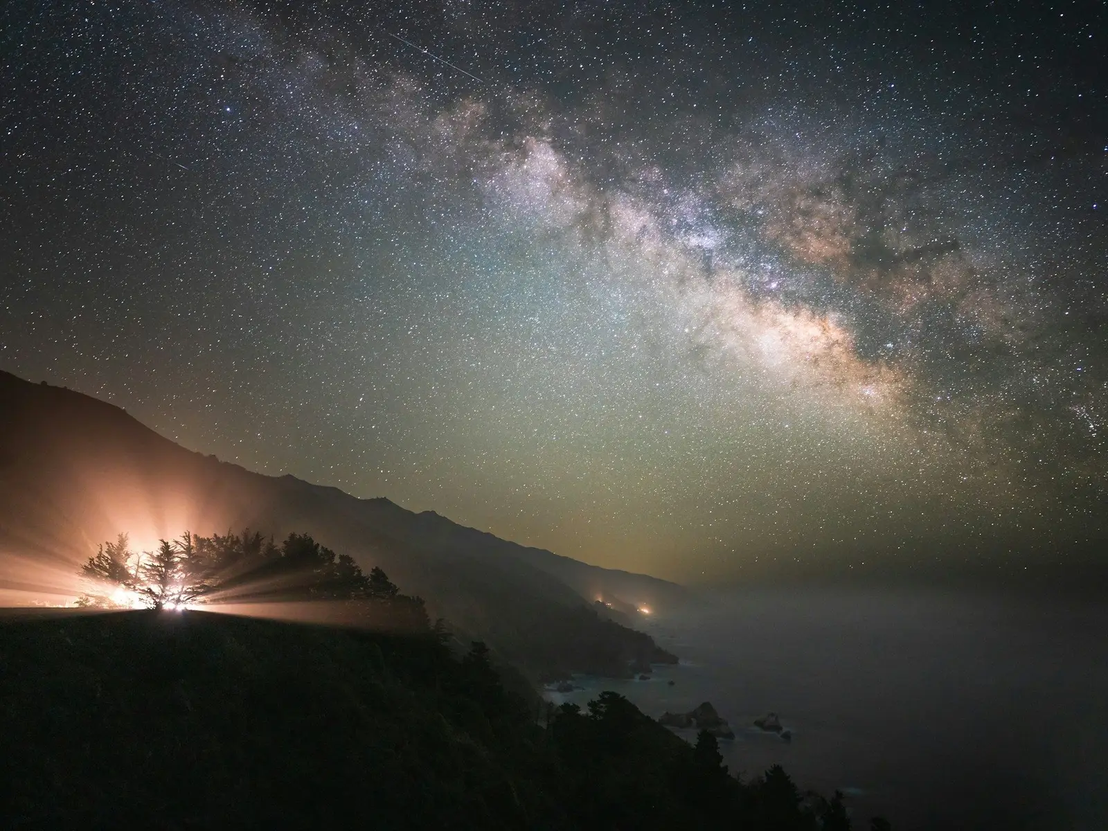 a view of the night sky with the milky in the background — Zetong Li jigsaw puzzle